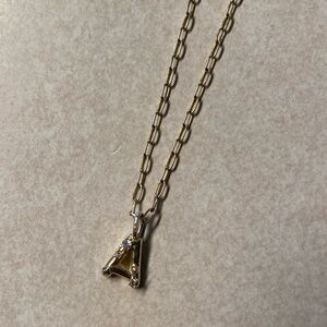 Kendra Scott necklace